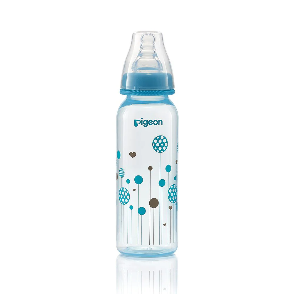 fEERDER11-1 Pigeon Flexible Feeder baby bottle with an anti-colic teat, featuring a blue and brown balloon print pattern and a blue collar cap.